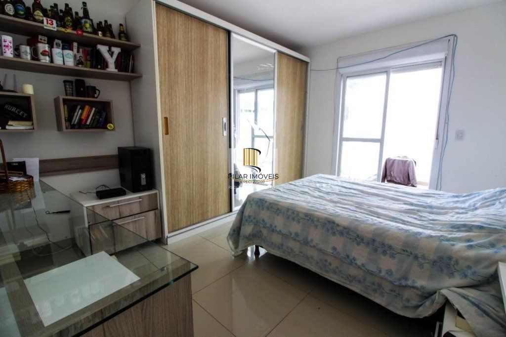 Casa para Venda - 300m², 3 dormitórios, sendo 1 suites, 4 vagas - Teresópolis