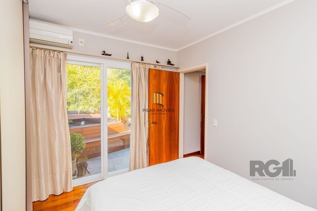 Excelente cobertura de 182m² com 3 dormitórios e 2 vagas.