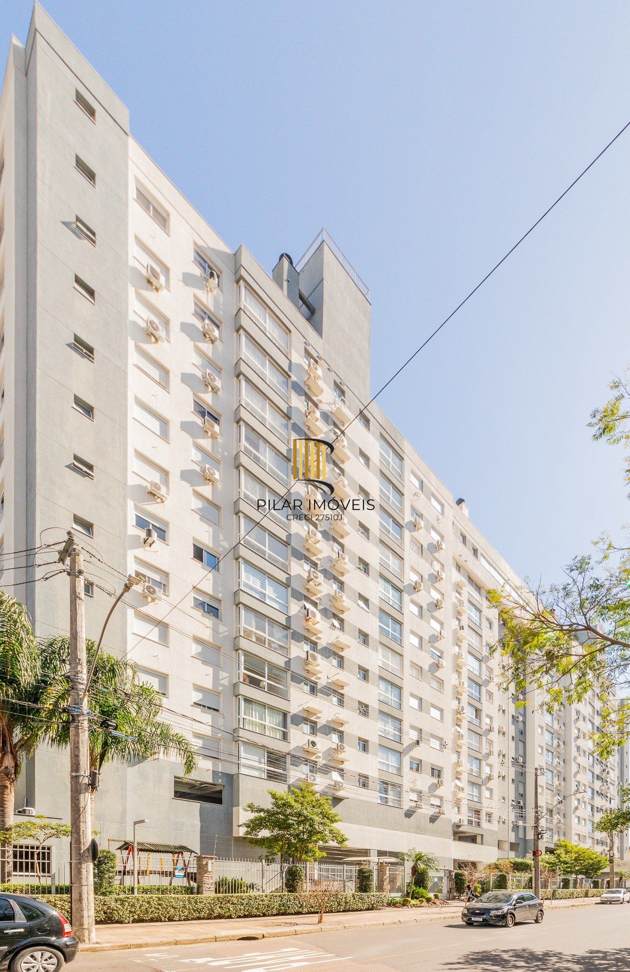 Apartamento com 3 quartos e 79m² à venda em Passo da Areia - Rua Bezerra De Menezes, Passo Da Areia, Porto Alegre