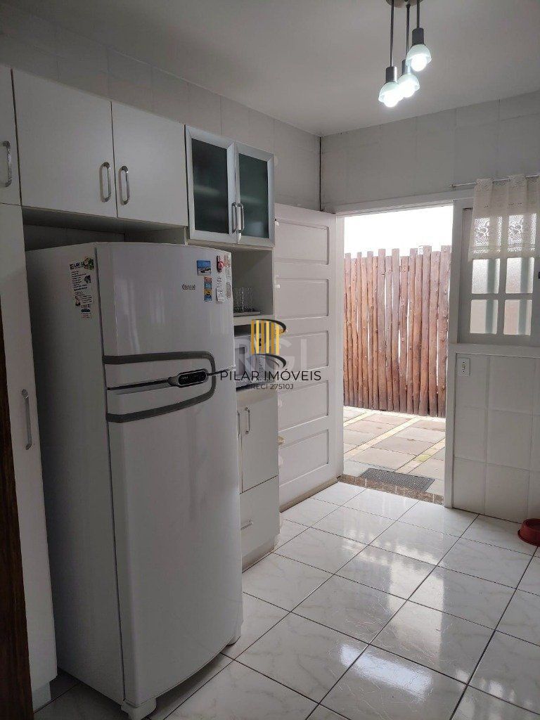 Casa para Venda - 160.78m², 4 dormitórios, sendo 2 suites, 5 vagas - Centro