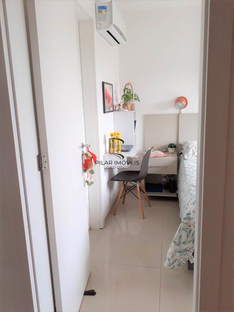Apartamento para Venda - 73m², 3 dormitórios, sendo 1 suites, 1 vaga - Medianeira