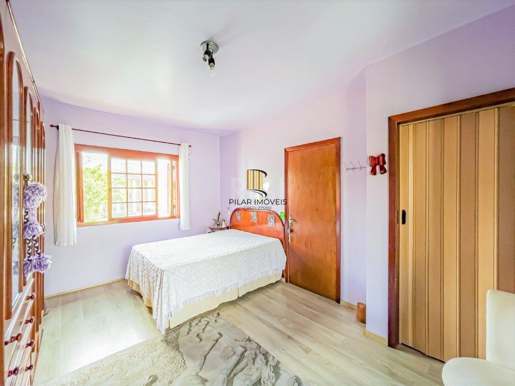 Casa para Venda - 272.24m², 3 dormitórios, sendo 1 suites, 4 vagas - Vila Jardim