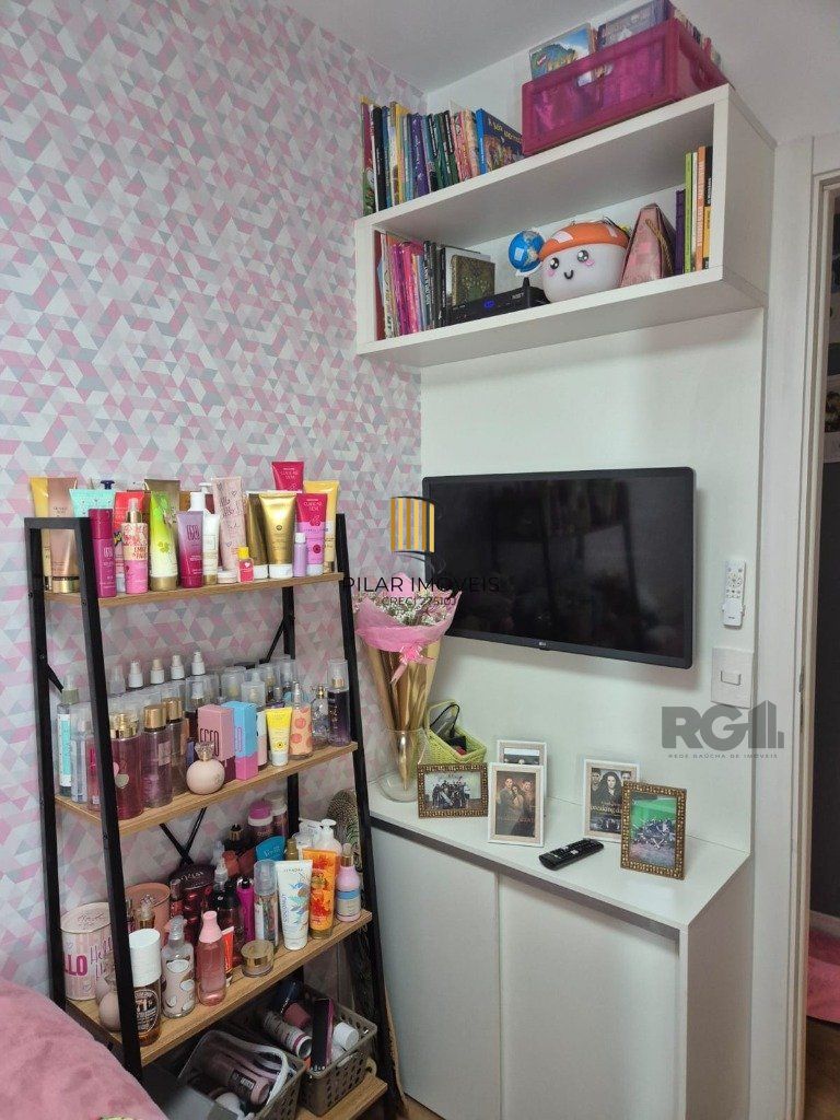 Apartamento 03 dormitorios com suite em Porto Alegre=RS