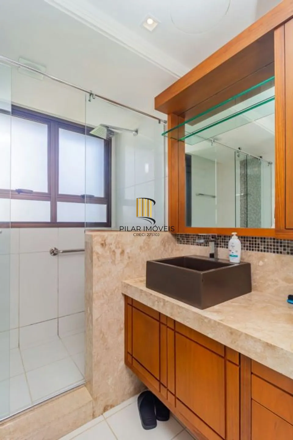 Apartamento de 3 dormitórios à venda em Bela Vista, Porto Alegre.