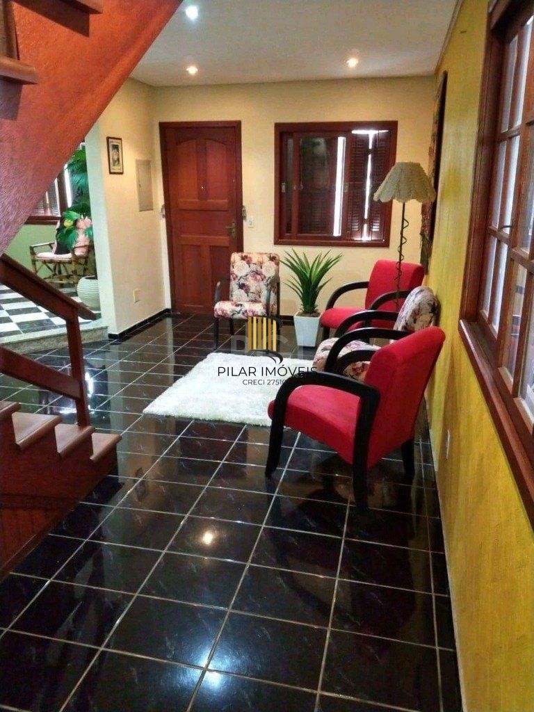 Casa para Venda - 320m², 4 dormitórios, 2 vagas - Vila Nova