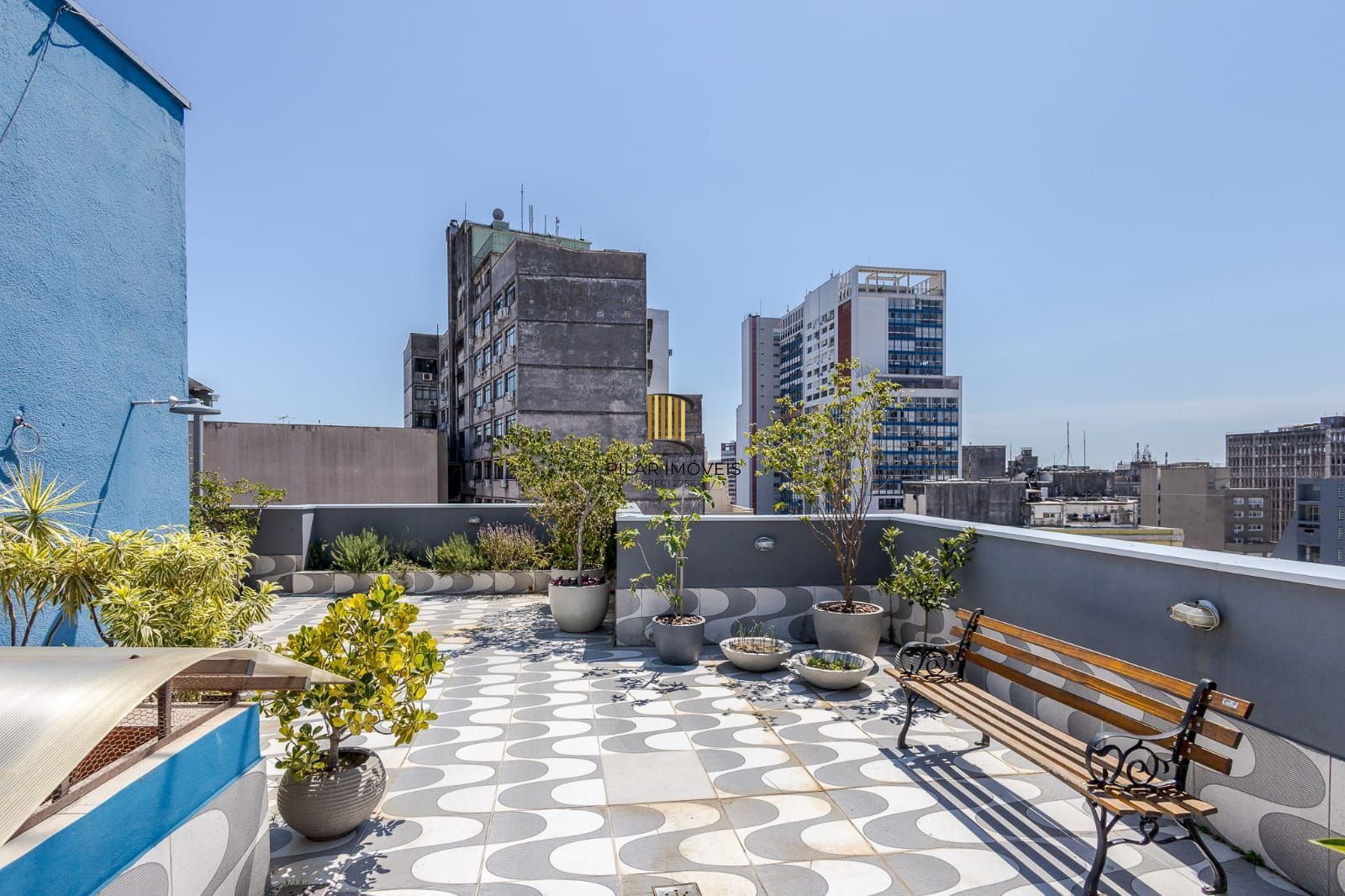 Apartamento de 80 m²semi mobiliado, 3 dormitórios e 1 suíte no Centro Histórico