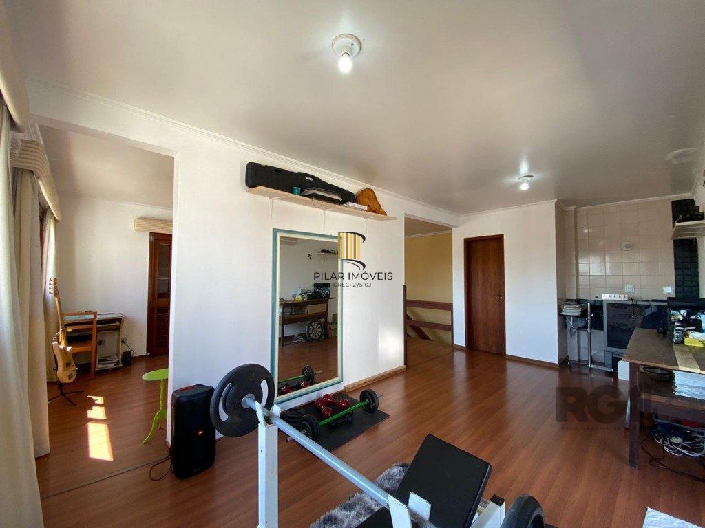 Cobertura Duplex para Venda - 269,97², 3 dorm, 1 suite, 2 vagas - Menino Deus