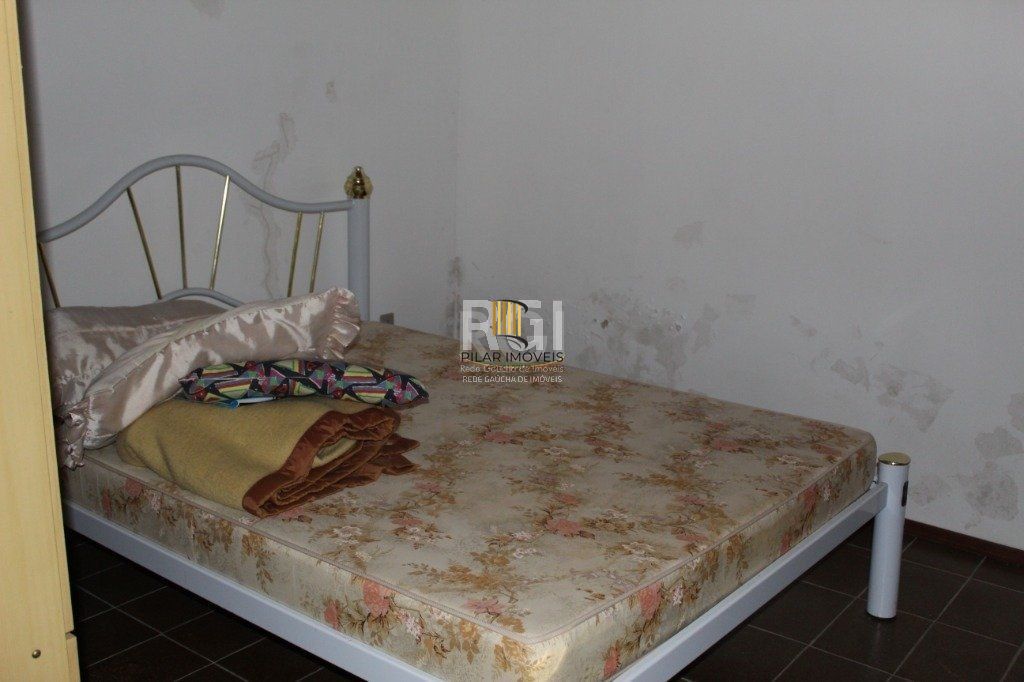 Sítio para Venda - 100m², 3 dormitórios, 9 vagas - Pinheiro