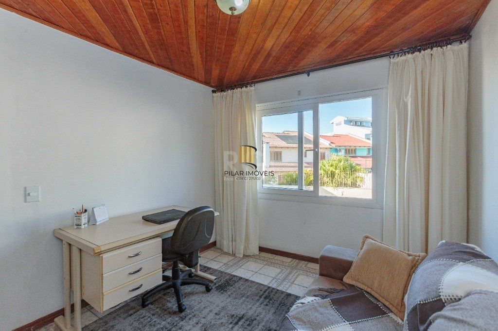 Casa a venda com 400m², bairro, Teresópolis