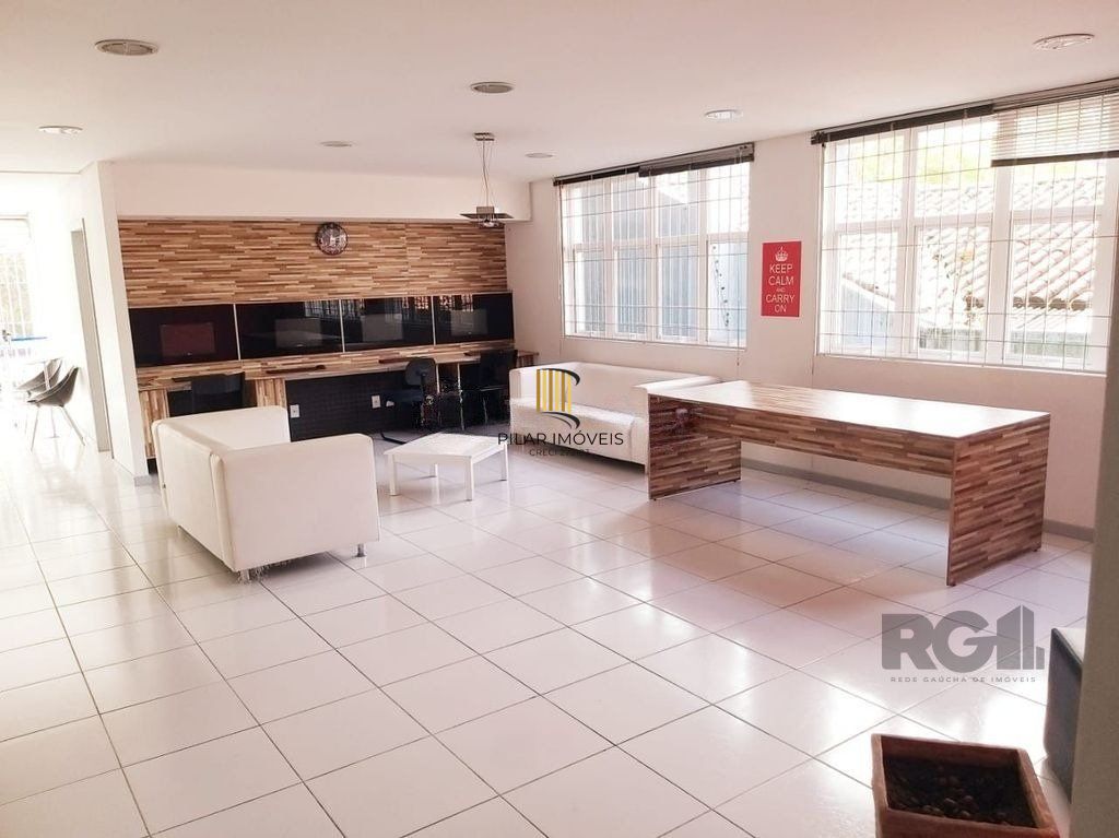 Casa comercial com 12 dormitórios no bairro Teresópolis - Pilar Imóveis