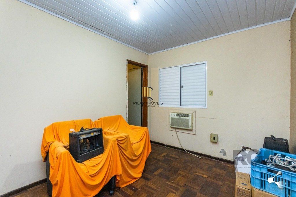 Casa para Venda - 240m², 3 dormitórios, sendo 1 suites, 3 vagas - Cristal