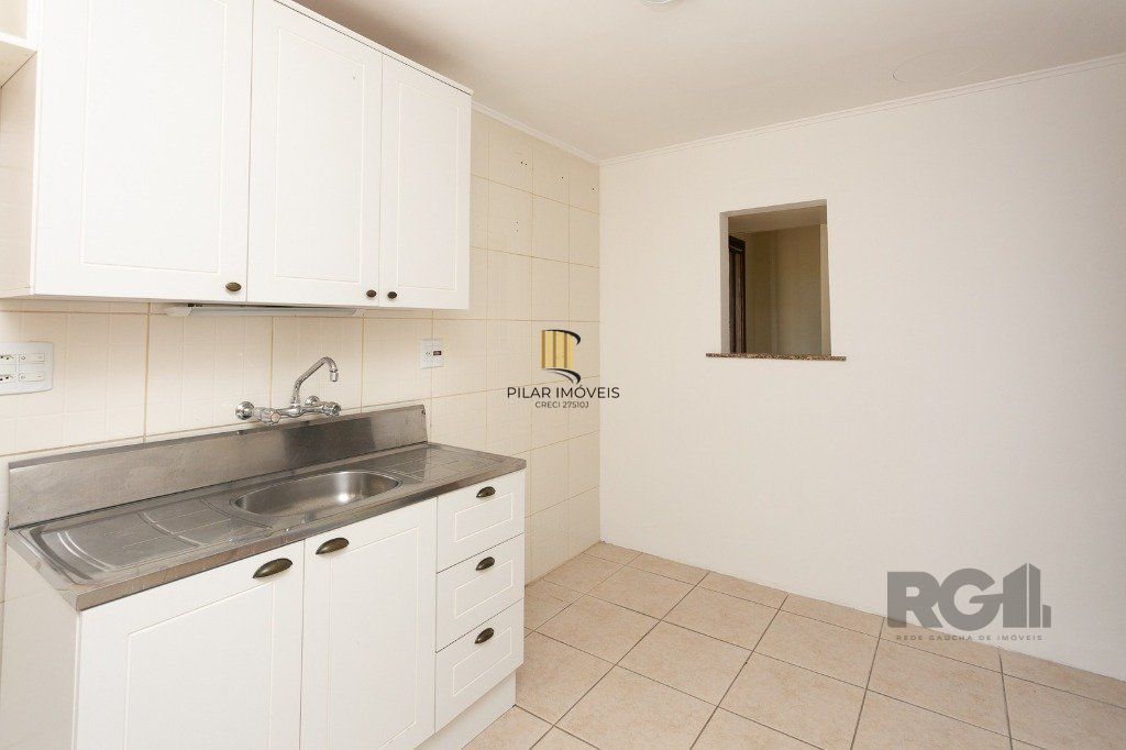 Casa com 5 dormitórios no bairro Jardim Carvalho