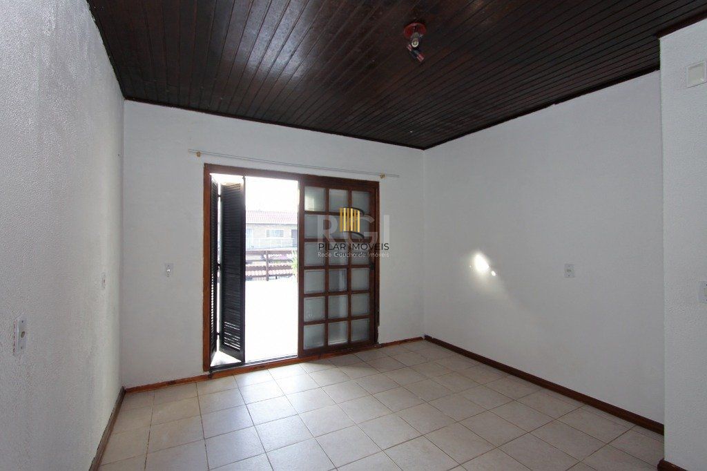 Casa para Locação/Aluguel - 240m², 4 dormitórios, 6 vagas - Nonoai