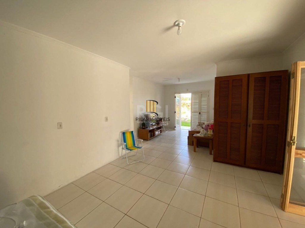 Casa para Venda - 69m², 2 dormitórios, 2 vagas - Capão Novo