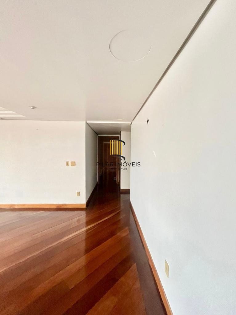 Apartamento de 4 dormitórios e 184m² à venda em Menino Deus, Porto Alegre.