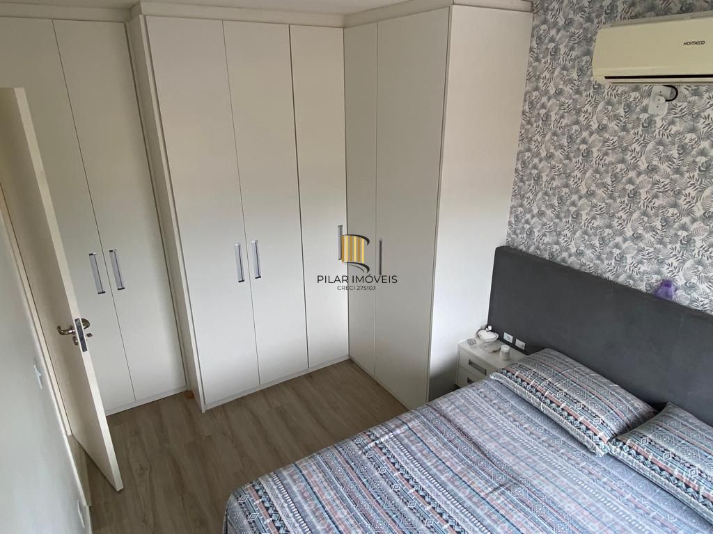 Apartamento de 02 dormitorios com 1 vaga na zona sul de Porto Alegre.