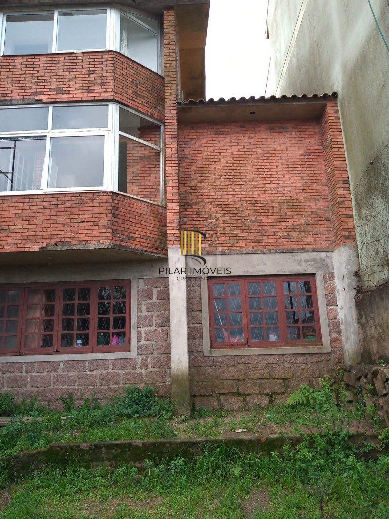 Casa para Venda - 256.87m², 3 dormitórios, sendo 1 suites, 2 vagas - Teresópolis