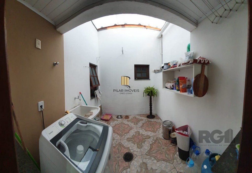 Casa 4 dormitórios no bairro Cristal