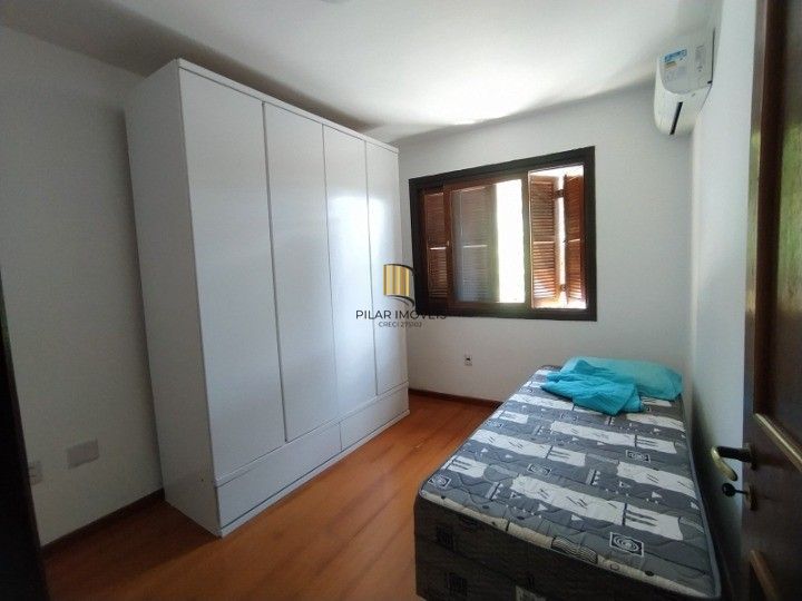 Casa de Condomínio 3 dormitórios no bairro Cristal