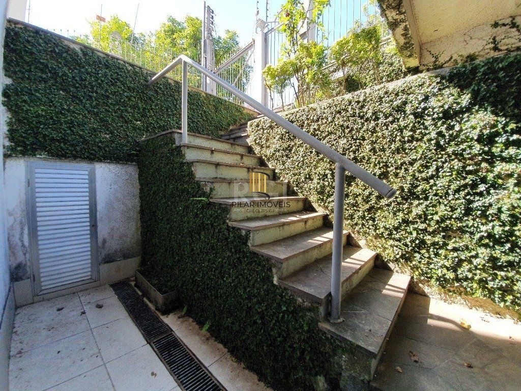 Casa com 333m² no bairro passo da areia