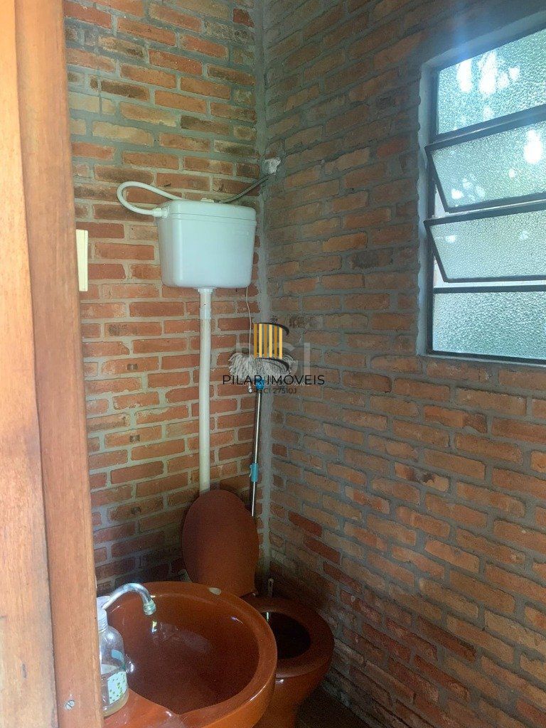 Casa 4 Dormitório(s) Bairro Nonoai