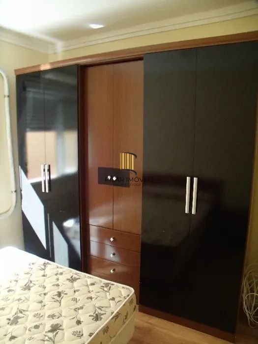 Apartamento de 01 dormitório em edifício com infraestrutura no Centro de Porto Alegre-RS