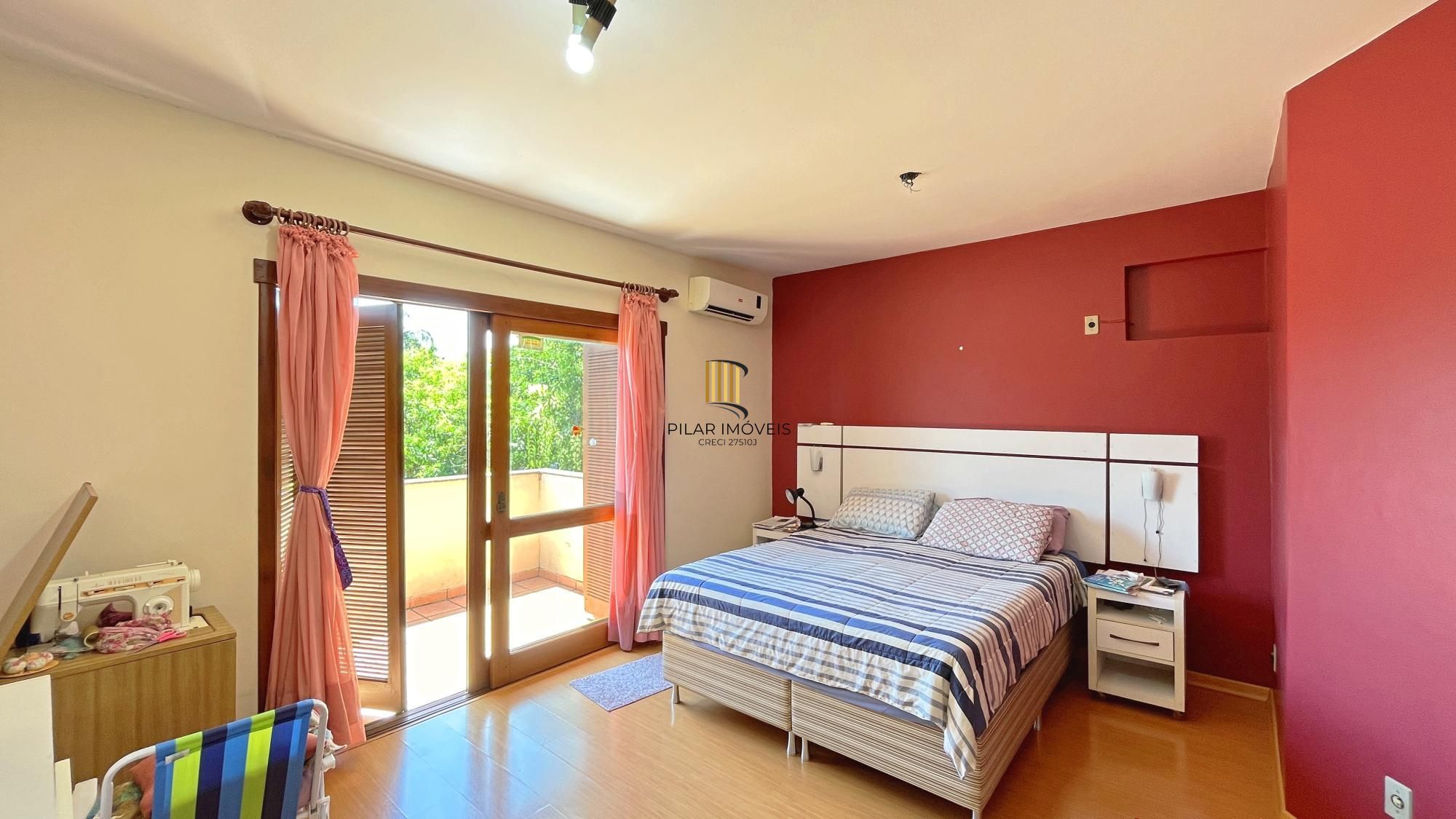 Casa 3 dormitórios no bairro Teresópolis