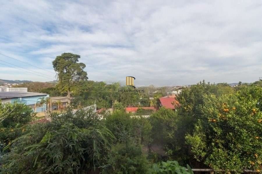 Casa 4 dormitórios no bairro Santa Tereza
