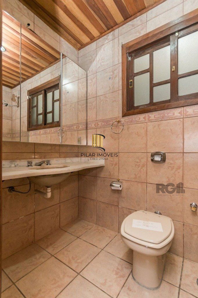 Excelente casa de 150m² com 3 dormitórios e 2 vagas.