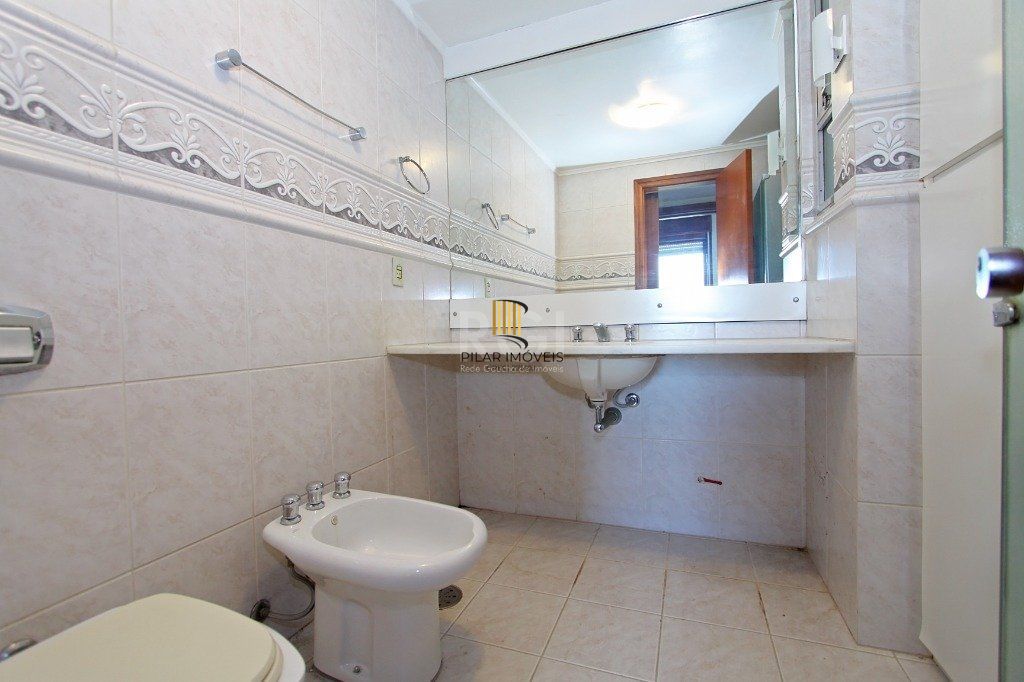 Apartamento para Venda - 127.15m², 3 dormitórios, sendo 1 suites, 1 vaga - Moinhos de Vento