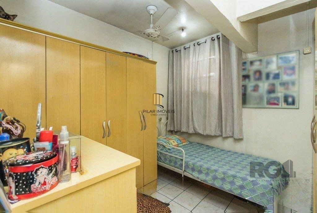 Casa de 2 dormitórios no bairro Jardim Sabará