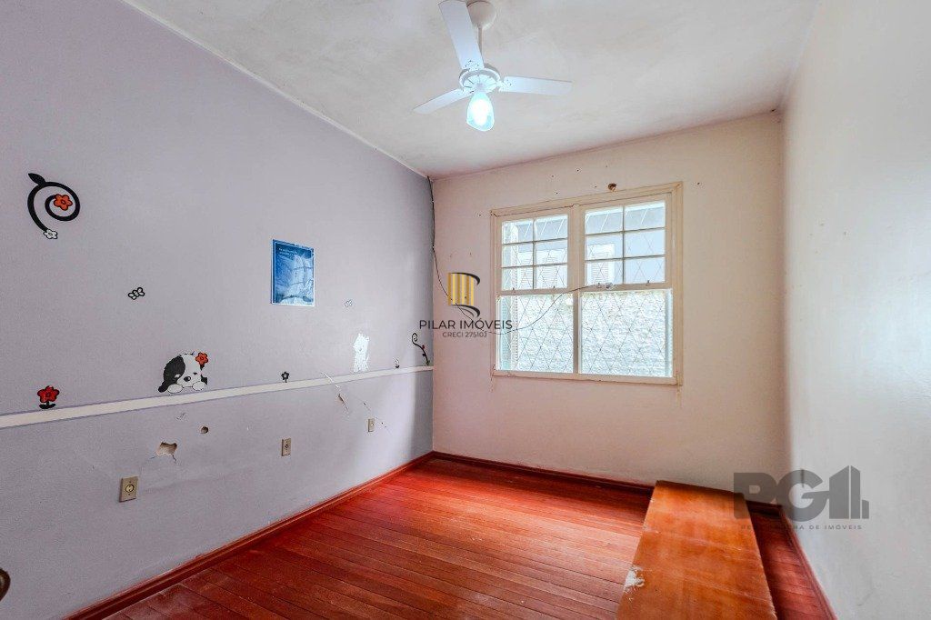 Casa 3 dormitórios no bairro Medianeira