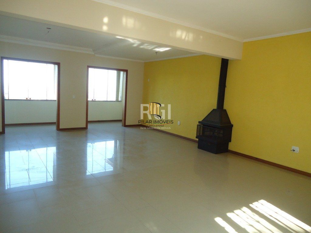 Casa 3 dormitórios no bairro Teresópolis