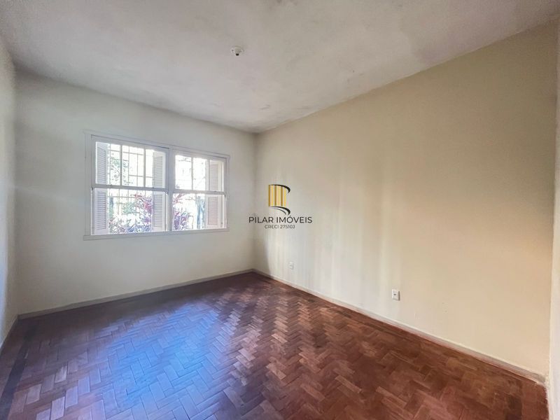 Casa 4 dormitórios no bairro Rio Branco em Porto Alegre para Alugar