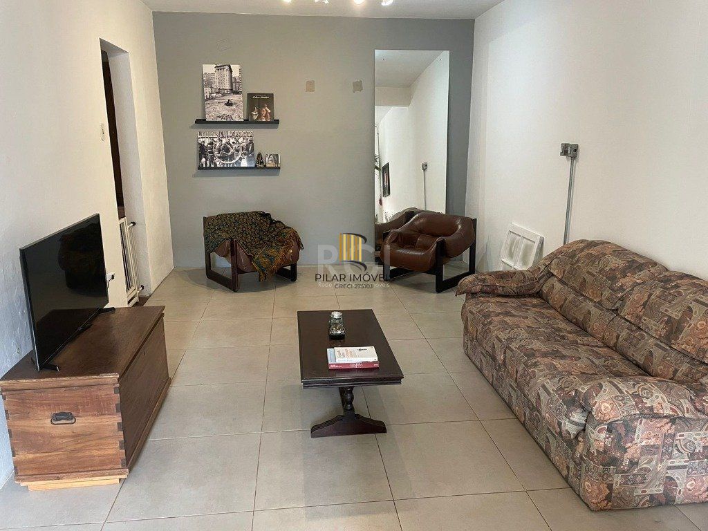 Casa para Venda - 260m², 3 dormitórios, sendo 2 suites, 2 vagas - Nonoai
