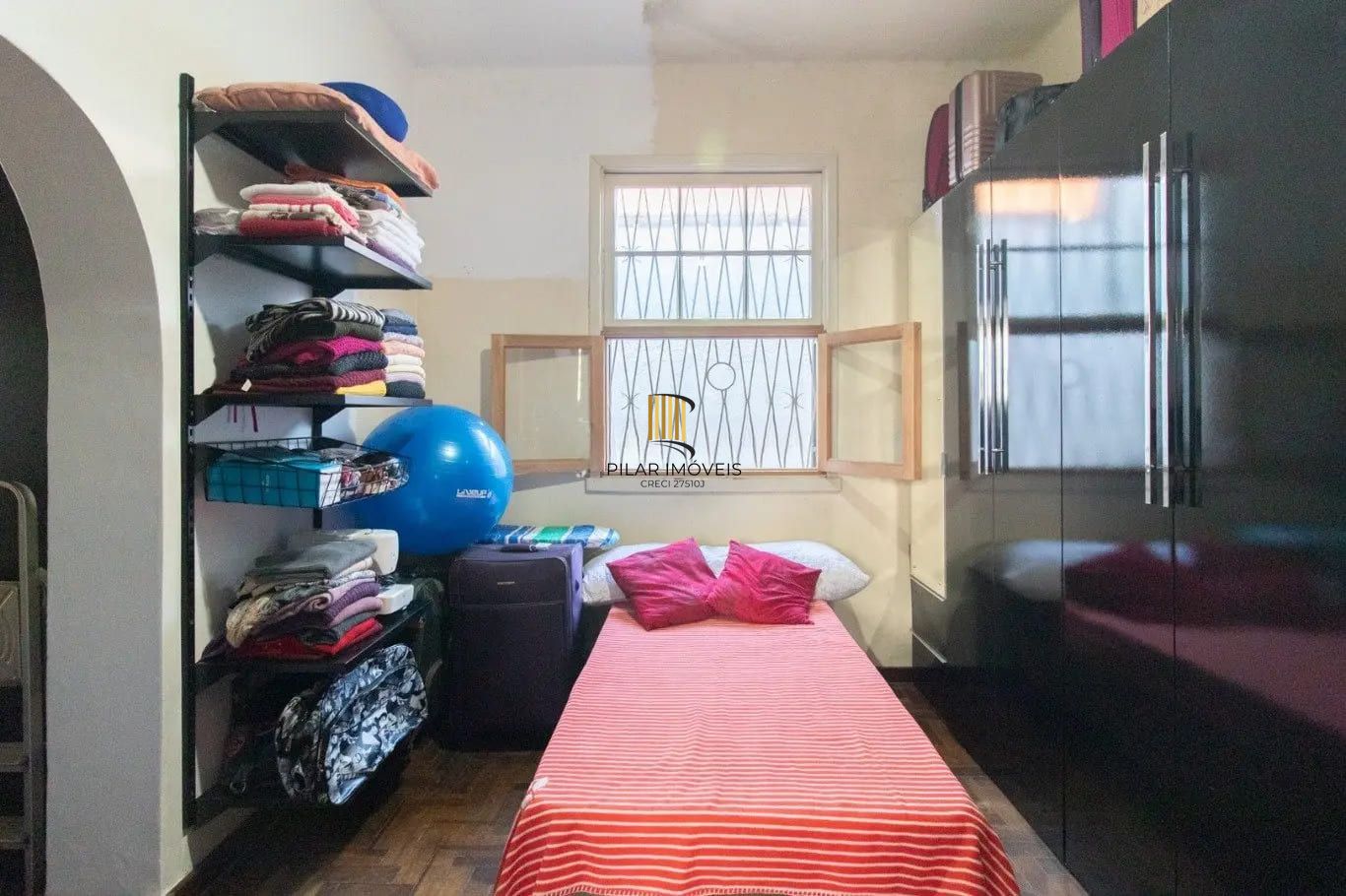 Casa com 4 dormitórios e 175m² à venda no Bairro Santa Tereza