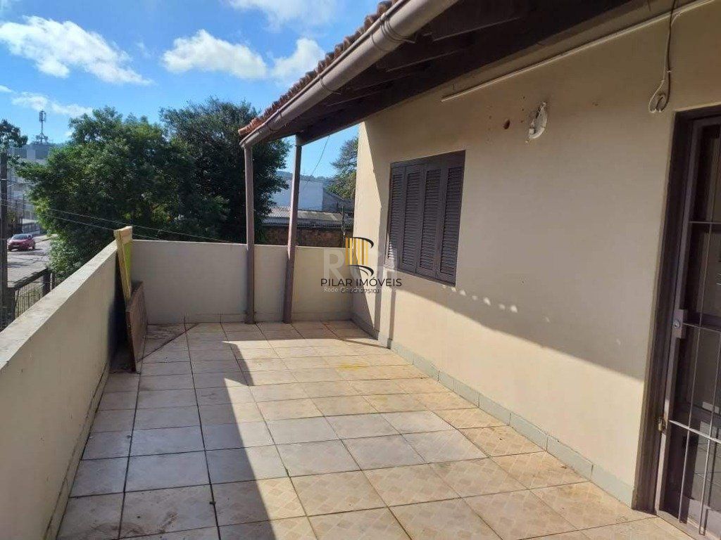 Casa para Venda - 200m², 6 dormitórios, 4 vagas - Tristeza