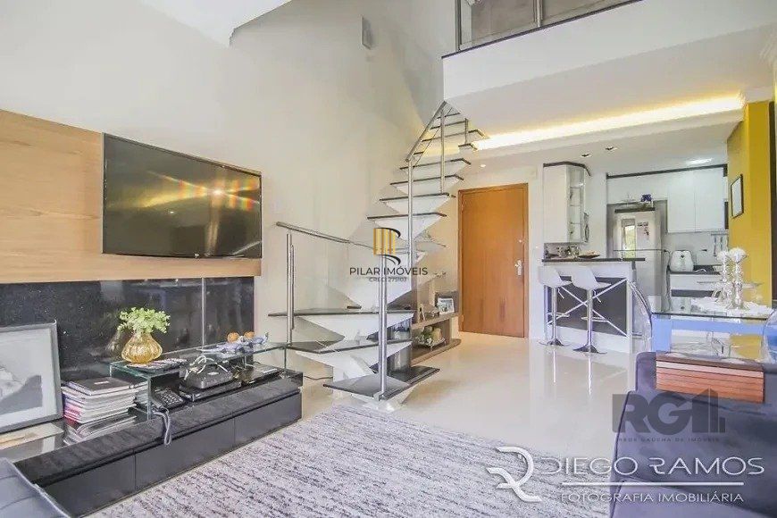 Cobertura à venda com 1 quarto 102 m²  Mobiliado Alto Padrão Rua Dario Pederneiras, Petrópolis, Porto Alegre