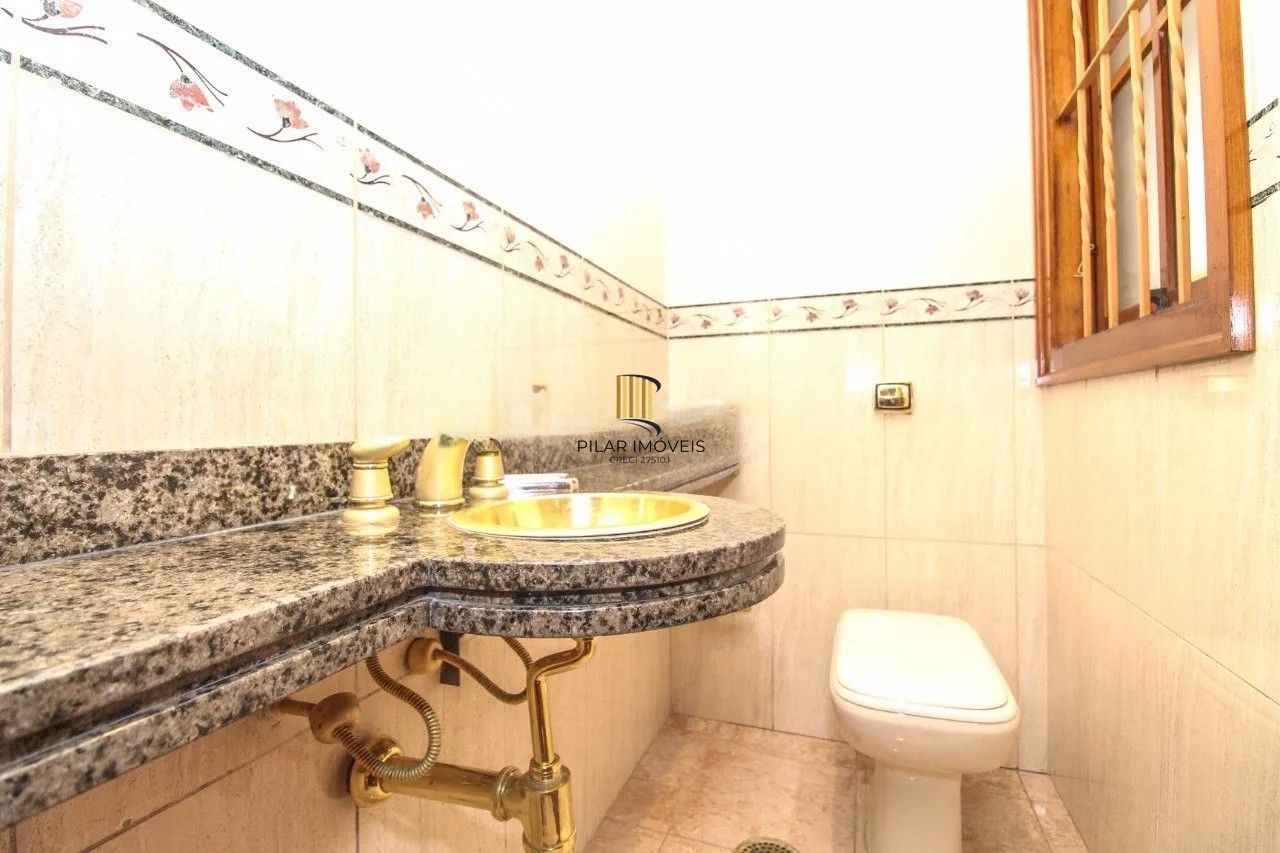 Casa 612m² - 3 suíte, 8 vagas no bairro Medianeira