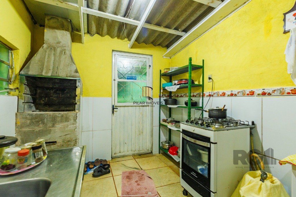 Casa de 4 Dormitório(s) Bairro Nonoai - Porto Alegre