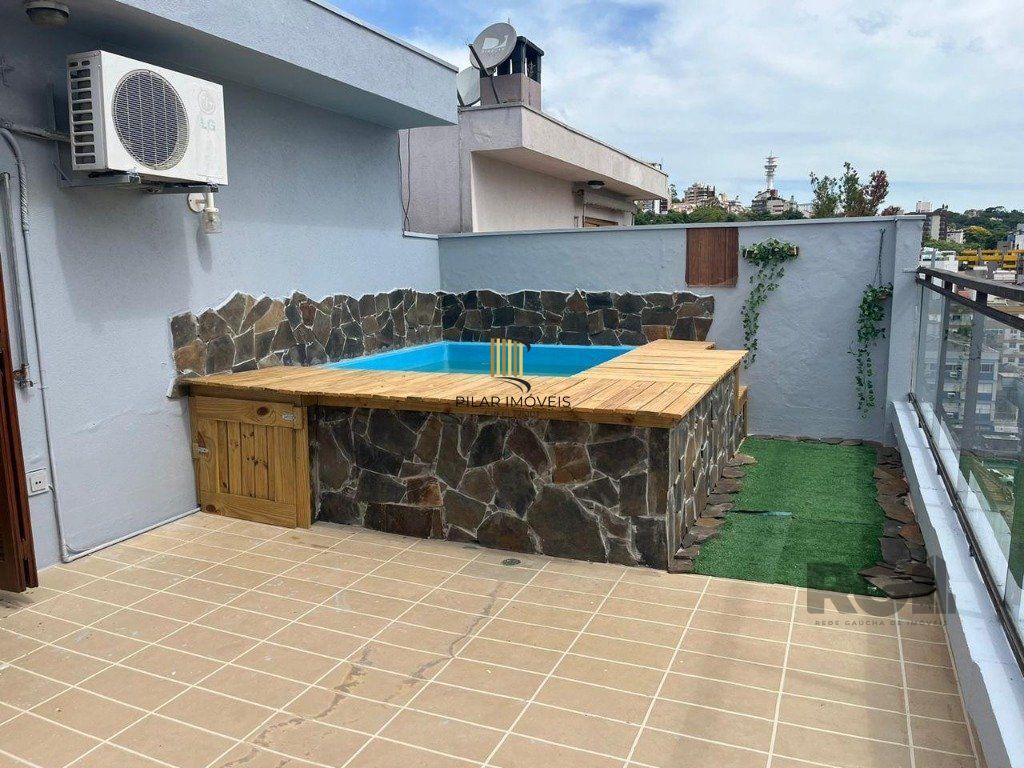 Cobertura Duplex para Venda - 269,97², 3 dorm, 1 suite, 2 vagas - Menino Deus