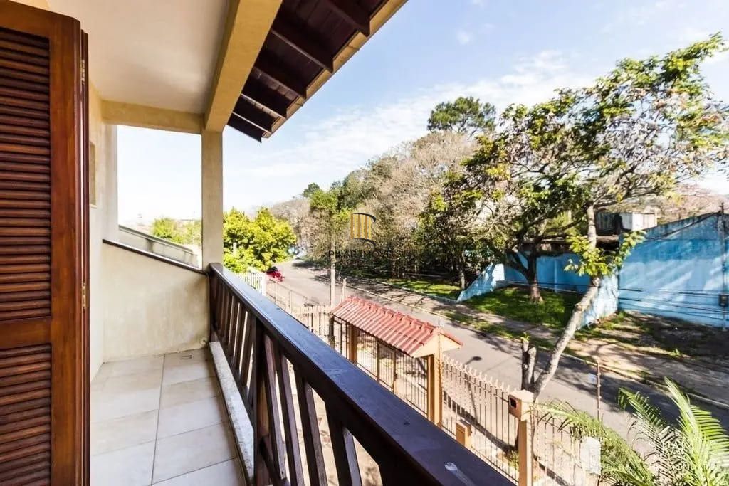 Casa com 3 dormitórios  de 278m² à venda no Bairro Jardim Itú Sabará