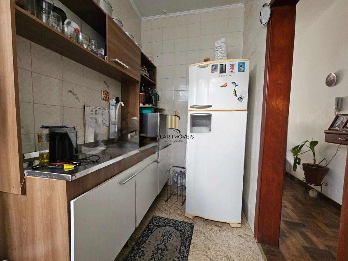 Apartamento de 2 dormitórios no Bairro São Sebastião, Porto Alegre