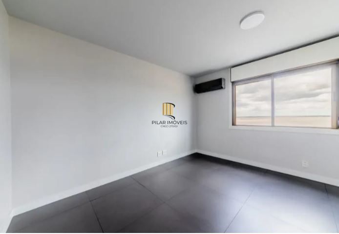 Apartamento com 3 dormitórios  na Zona Sul de Porto Alegre RS.