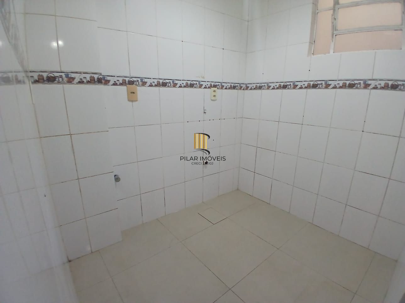 Apartamento garden de 02 dormitórios no bairro Petropolis-Porto Alegre/RS