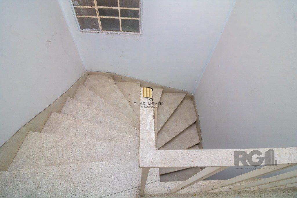Casa 5 dormitórios no bairro Farroupilha