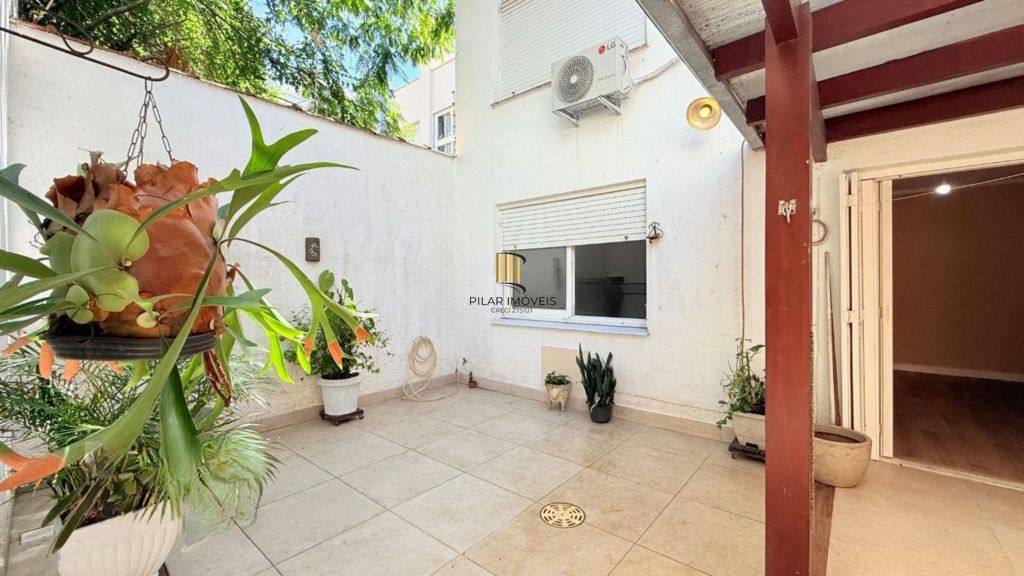 Apartamento de 2 dormitórios à venda em Petrópolis - Porto Alegre