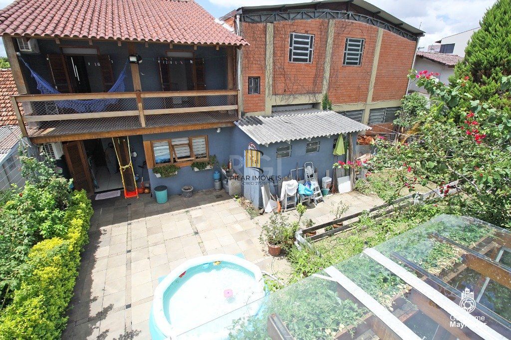 Casa para Venda - 151.36m², 3 dormitórios, sendo 1 suites, 2 vagas - Partenon