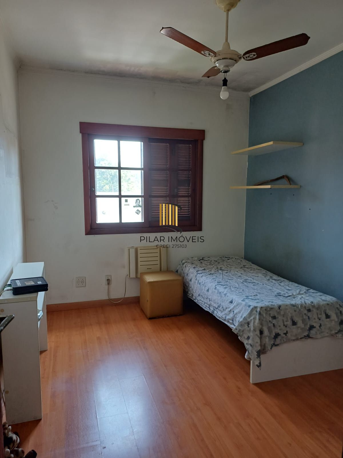 Casa 3 dormitórios no bairro Camaquã