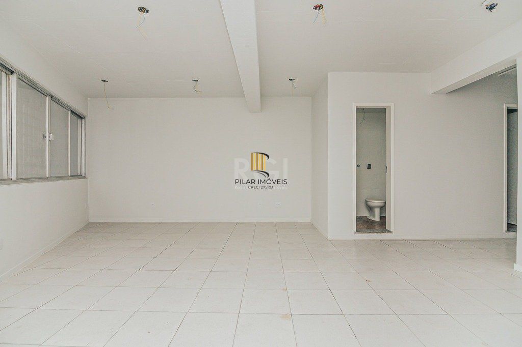 Predio para Venda - 241.18m², 0 dormitórios, Petrópolis